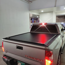 Cargar imagen en el visor de la galería, Cobertor para vagón de pickup RetraxOne MX para Toyota Tundra 5.7 pulg
